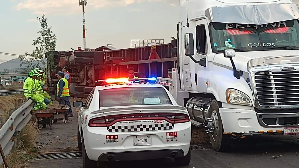 volcadura-trailes-texcoco