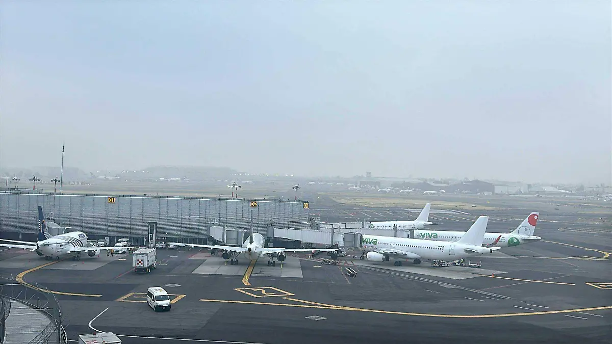 1007049_Niebla AICM_web