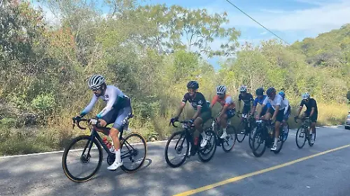 CiclismoRutaIxtapan1