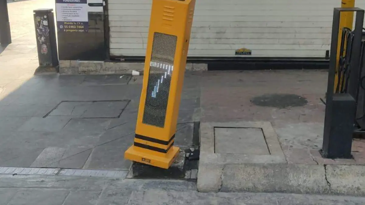 daño-señaletica-paso-peatonal-inteligente-toluca