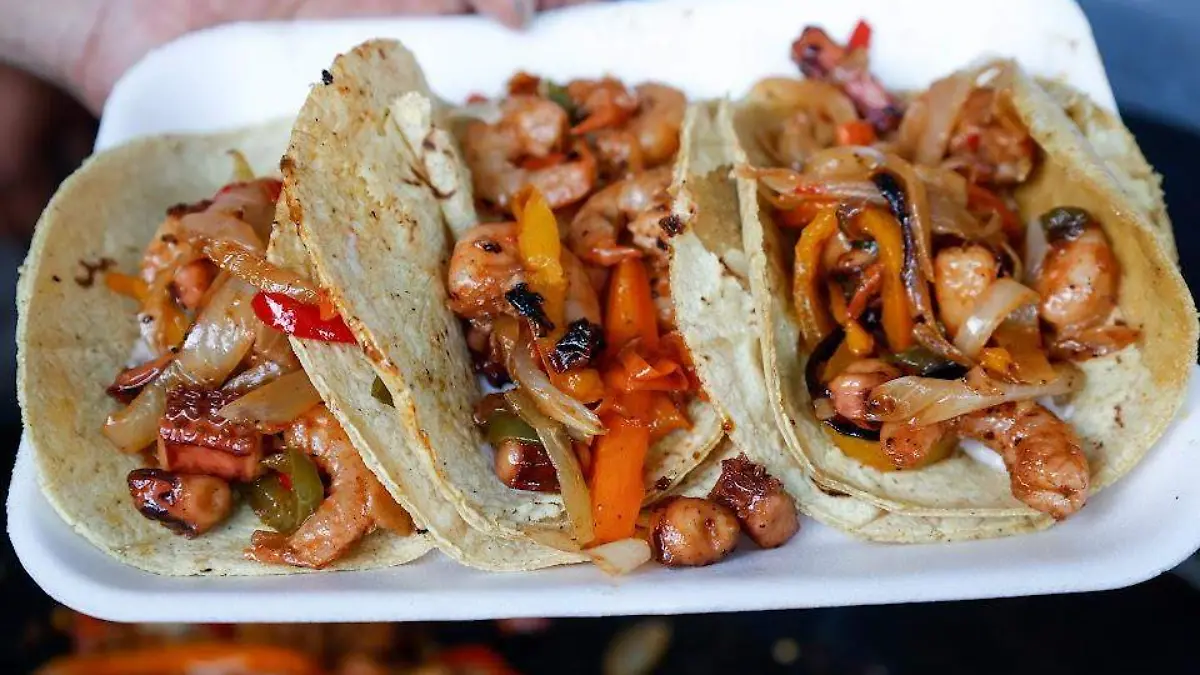 tacos de camarón y pulpo