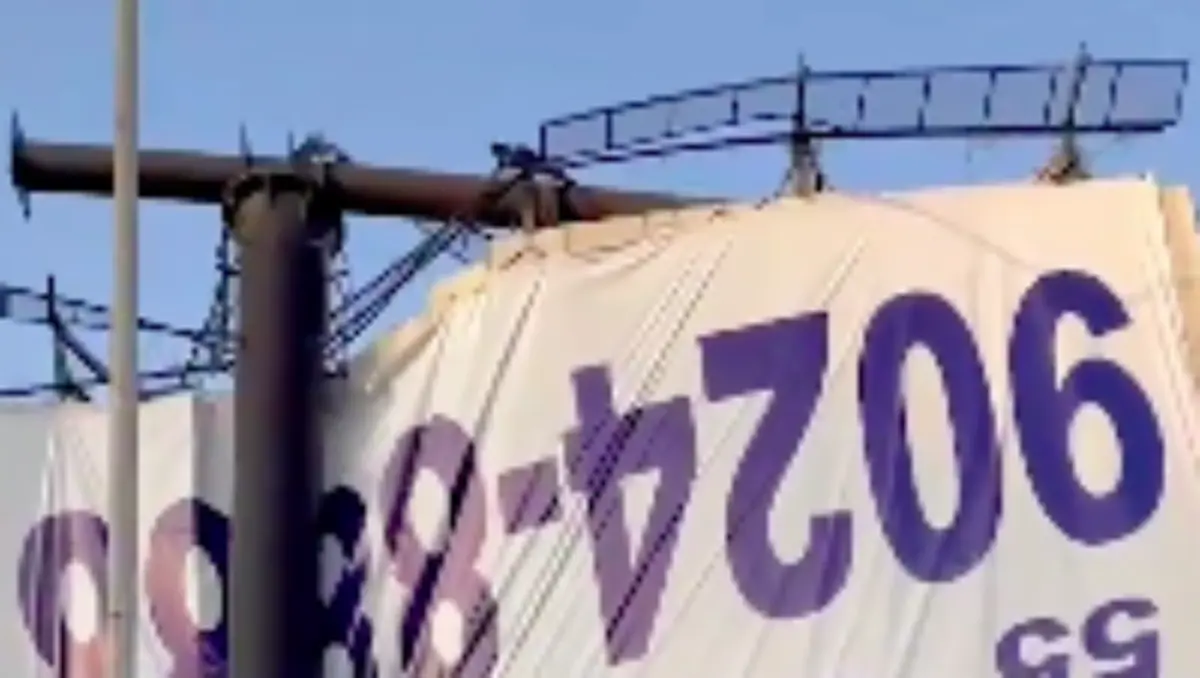 espectacular-en-riesgo-de-caer-accidente