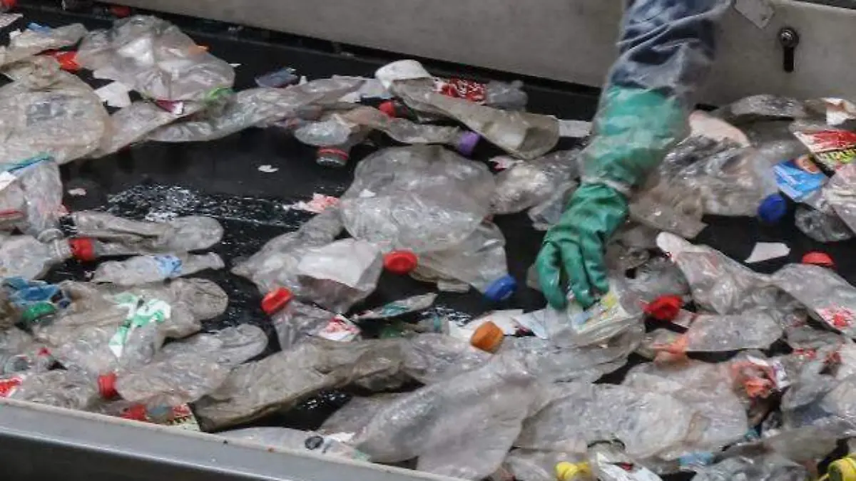 472db98e-ff81-49e6-89a0-32da0a97499f