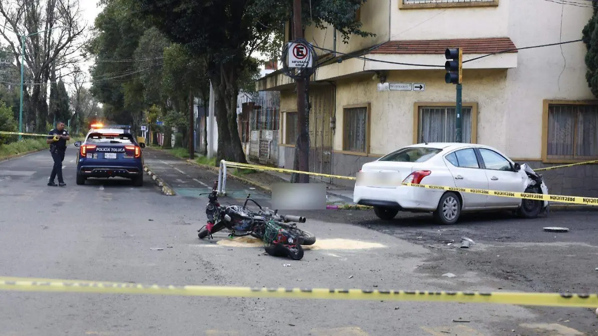 choque-moto-auto-centro-toluca