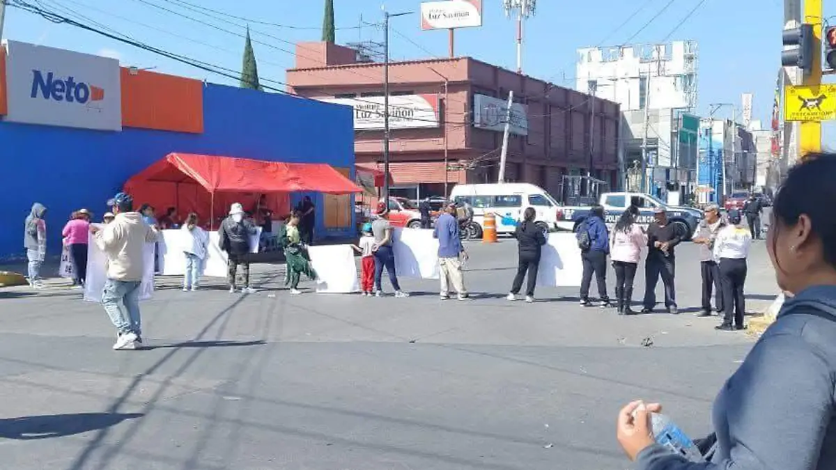bloqueo-constrccion-pozo-valle-de-chalco