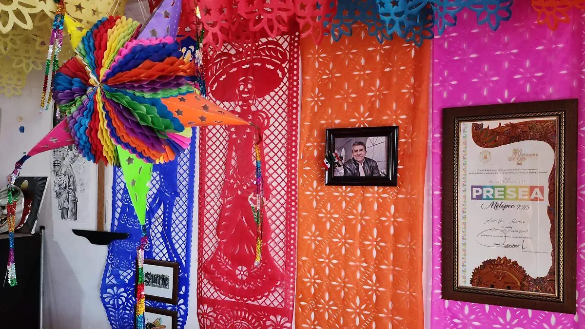 Papel picado familia Morán