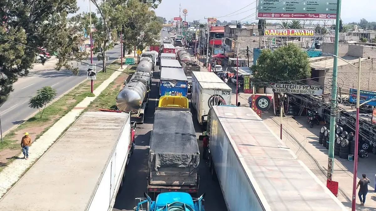 bloque-por-desabasto-de-agua-chicoloapan