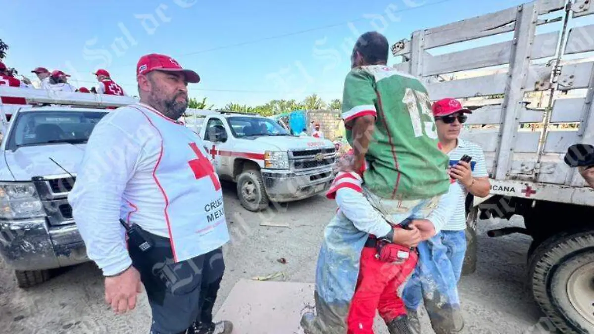 ayuda-cruz-roja-damnificados-alamo-veracruz