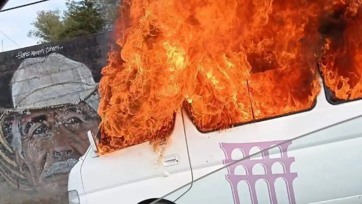 unidad-transporte-publico-incendio-tultepec