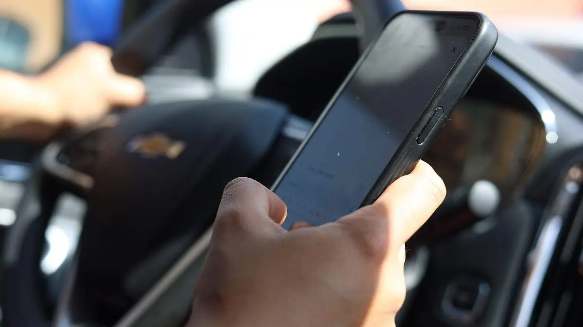 distracción al volante