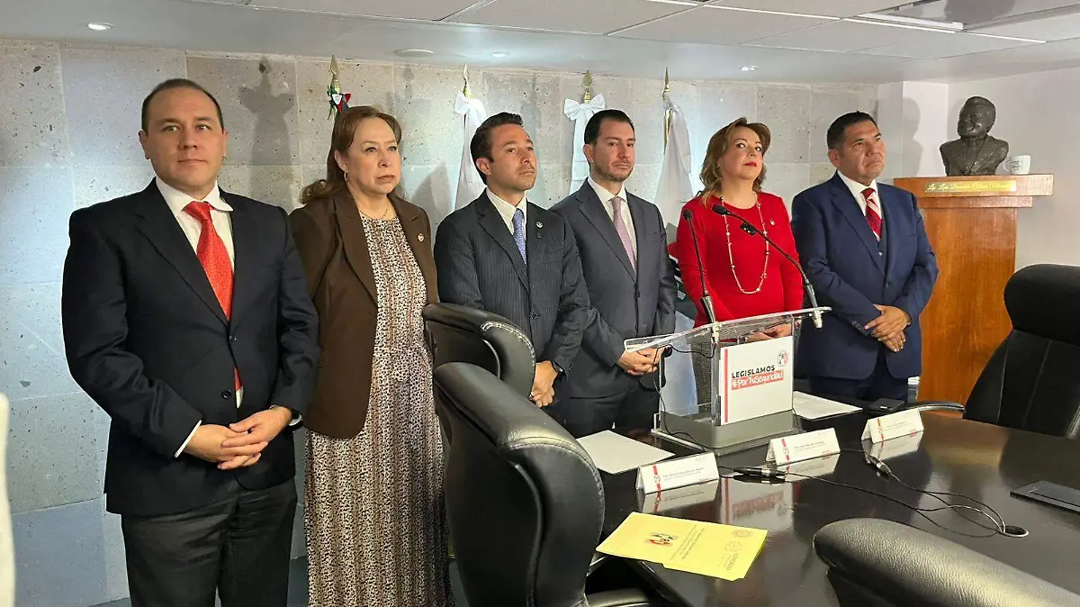 ef6e7499-5b64-4a8f-90a3-cb95c749733d