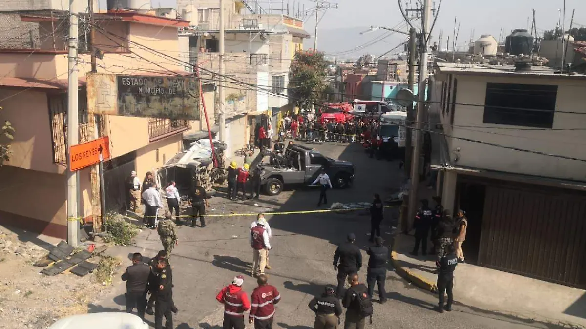 choque-volcadura-transporte-publico-los-reyes-la-paz