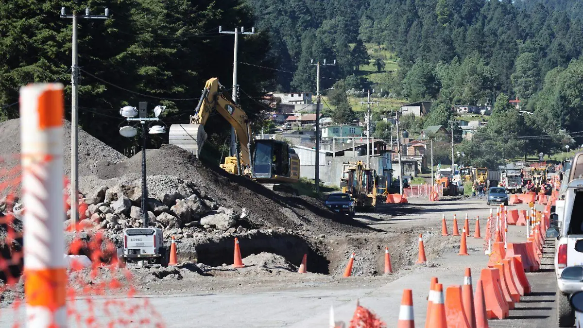 trabajos-ampliacion-carretera-toluca-ciudad-altamirano