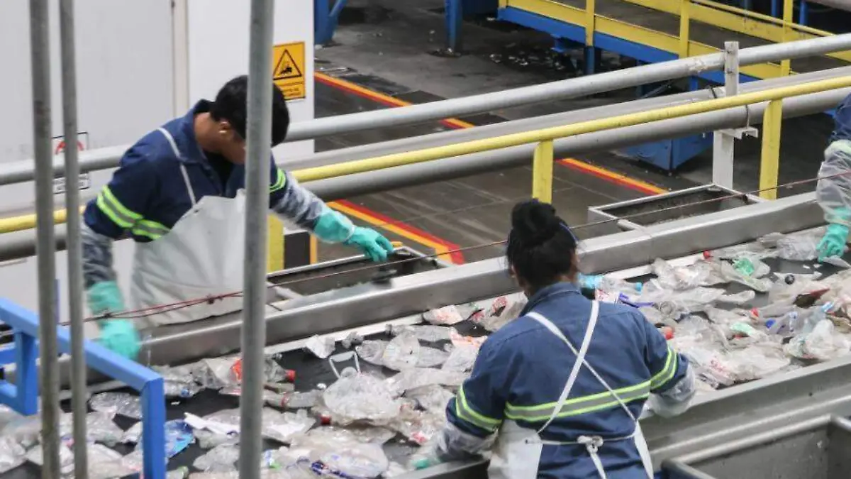 31a85cff-8410-48d4-90bc-51786677224d