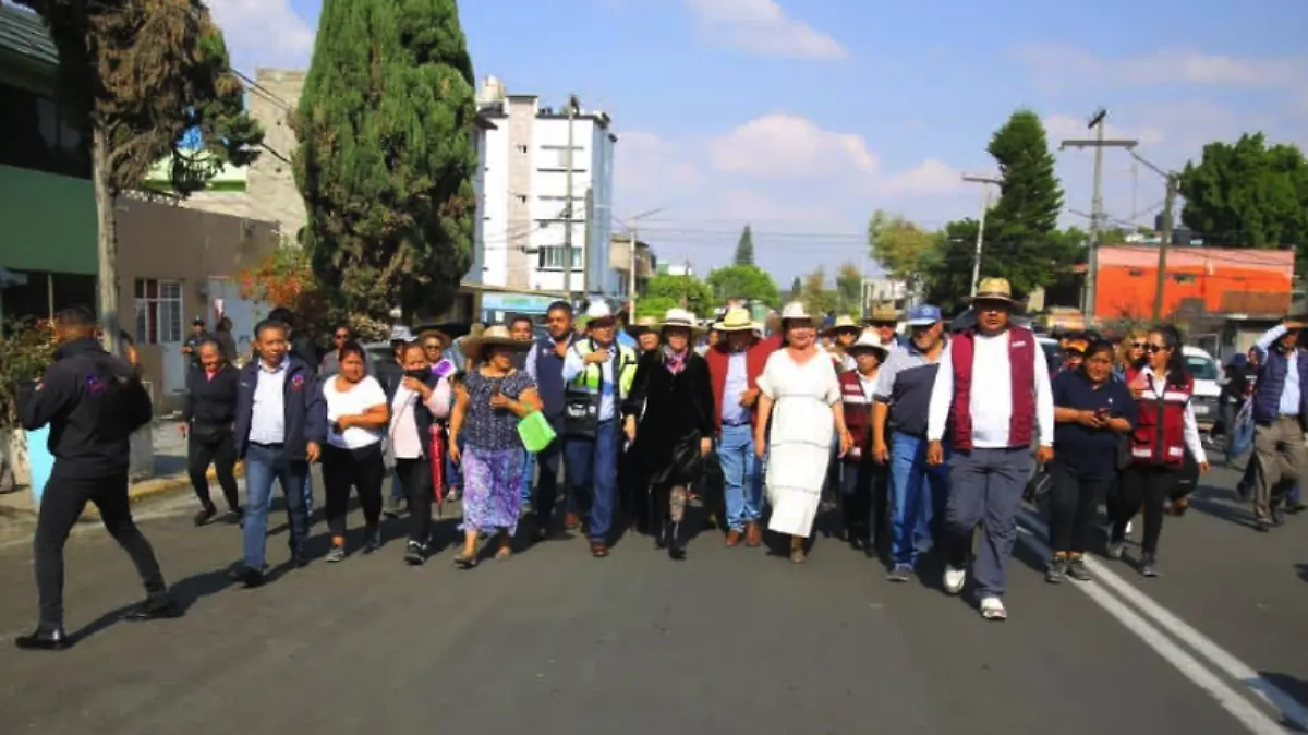 repavimentan-calles-en-ecatepec 