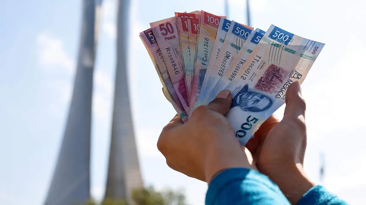 Remesas_dinero_billetes