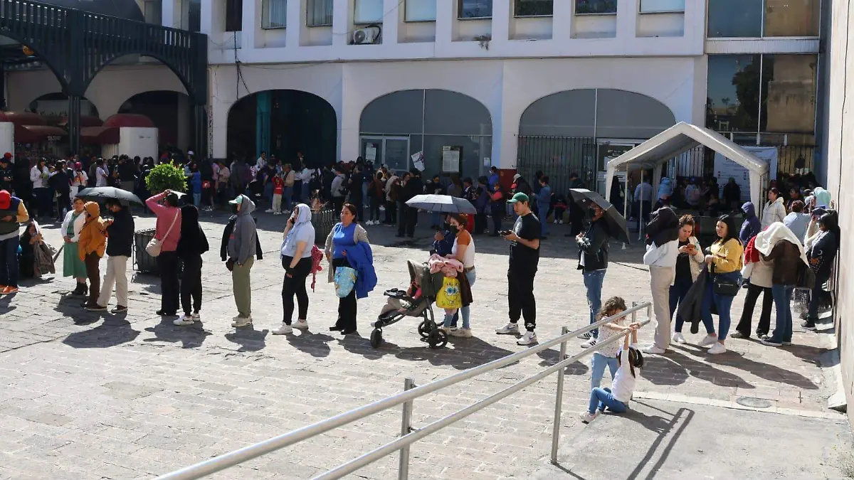 filas-vacuna-sarampion-toluca