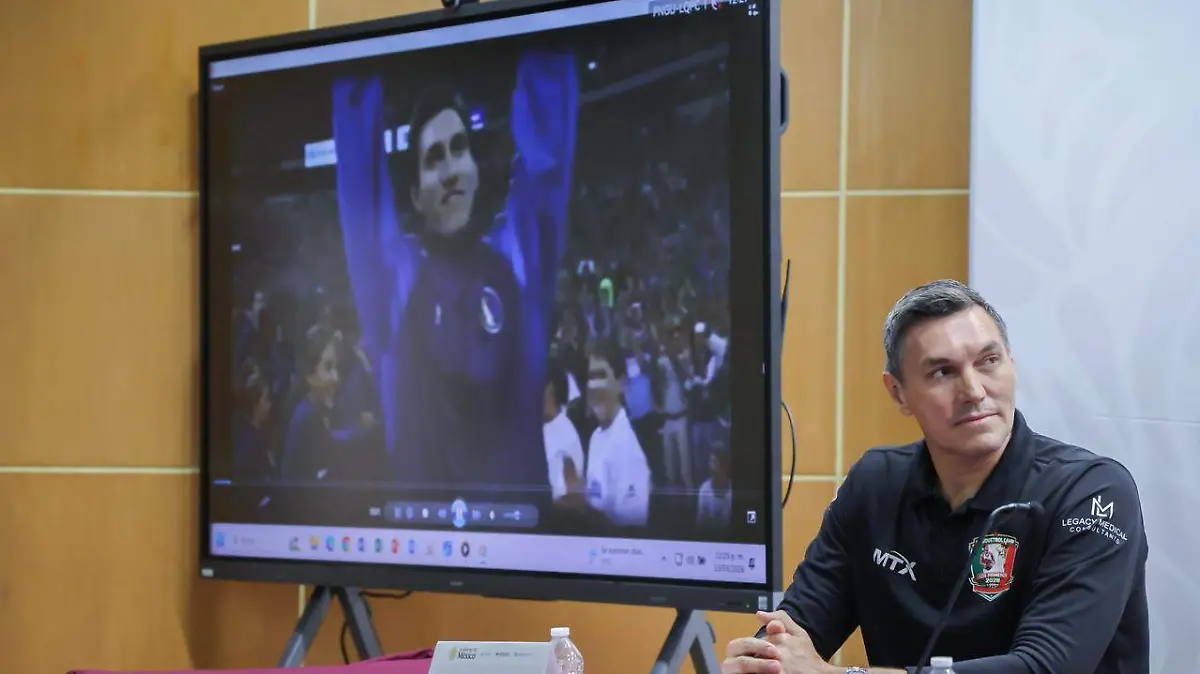 eduardo-najera-ex-basquetbolista-profesional
