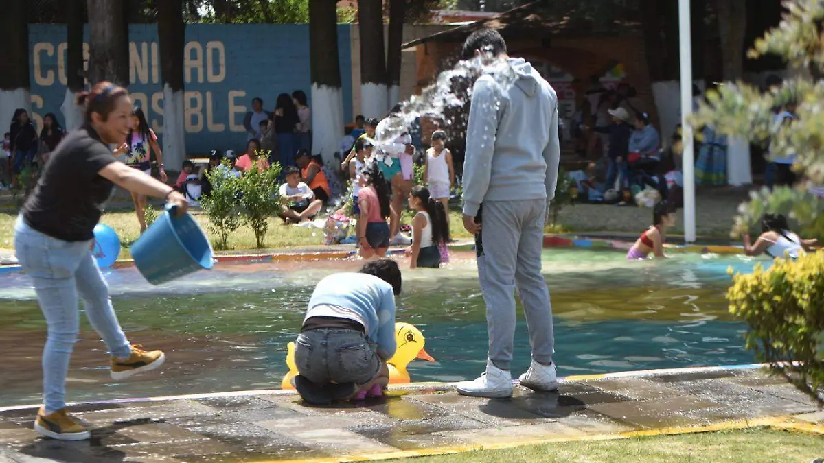 b2cc1f8f-f1a9-4237-8cd2-f5de0e2450c8