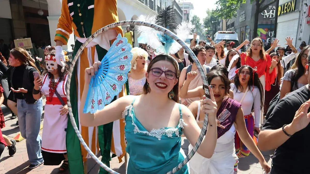 81f938d7-4ea6-4e16-9ca3-a776d6a80c56