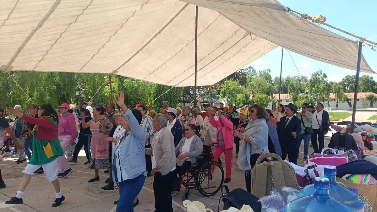 5b828c30-baeb-44e2-bc00-65ea691ec09d