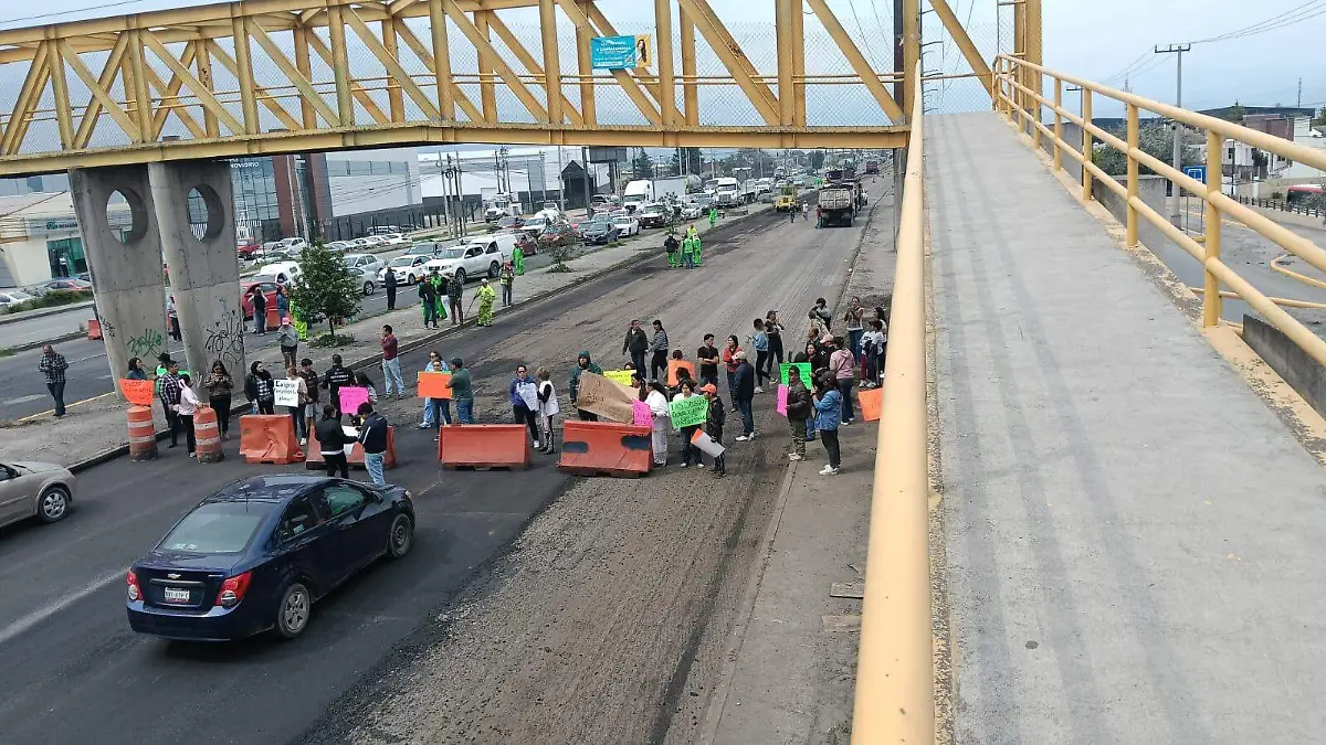 bloqueo Toluca - naucalpan