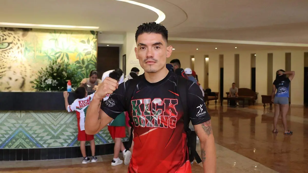 JuanKickboxing1
