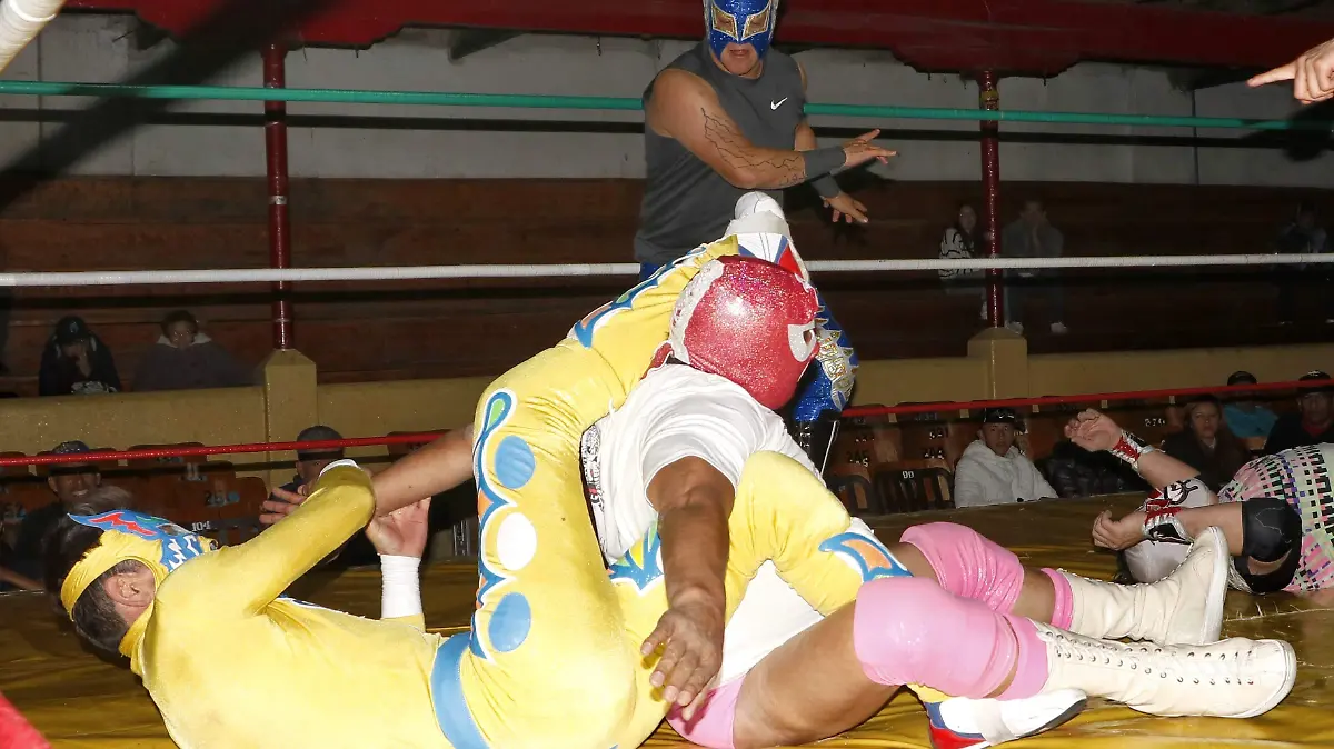 LUCHAS