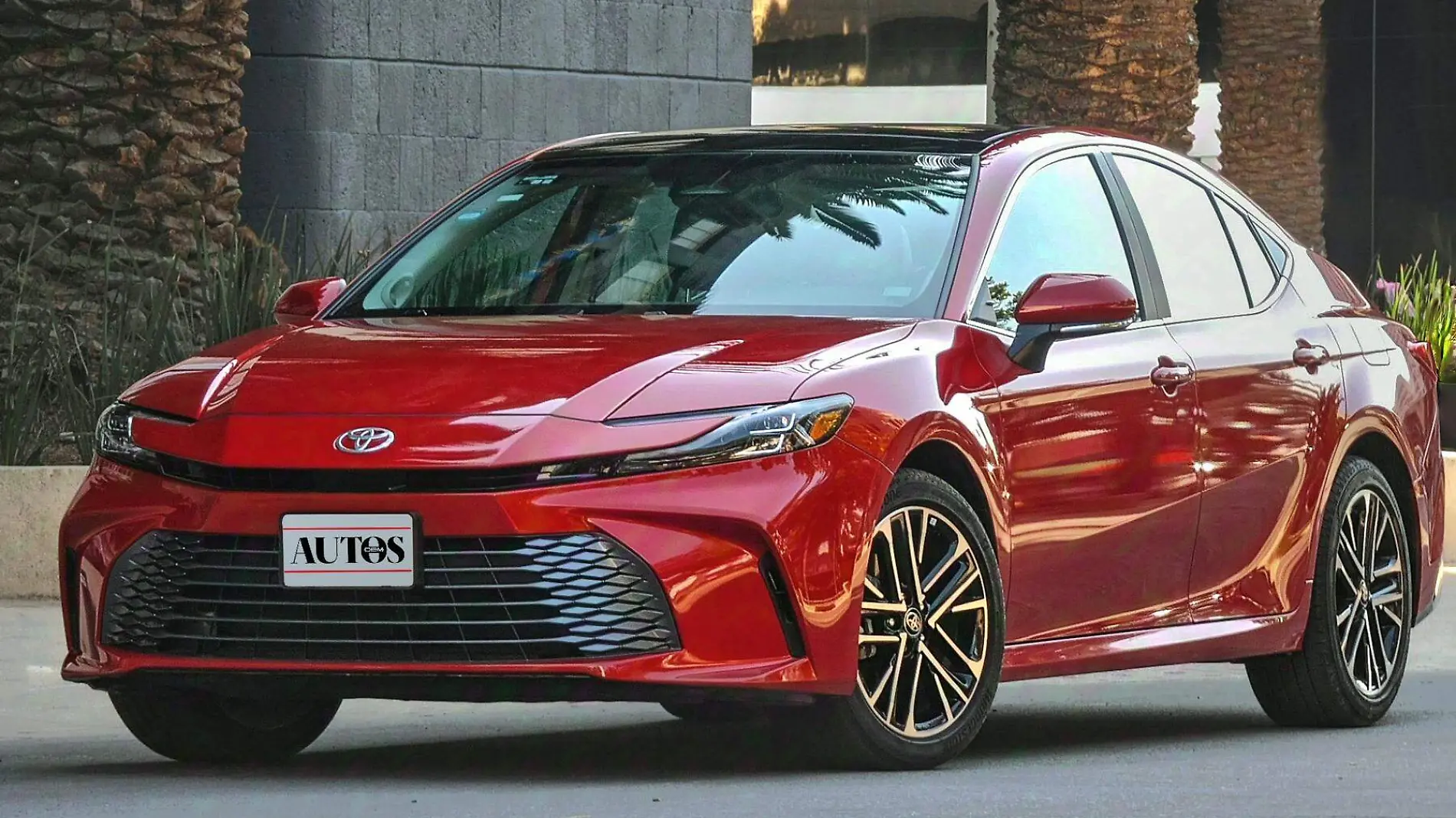 Toyota_Camry2025_05