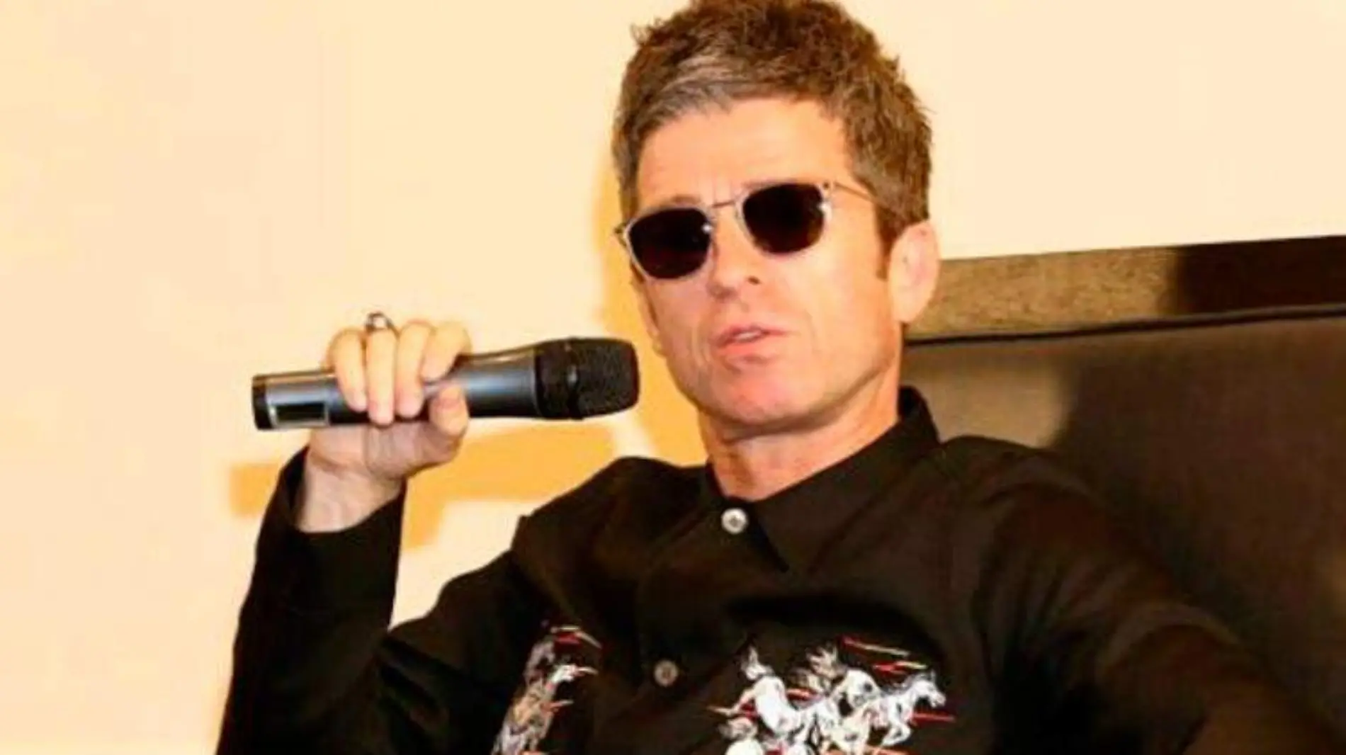 noelgallagher-oasis-mexico-u2