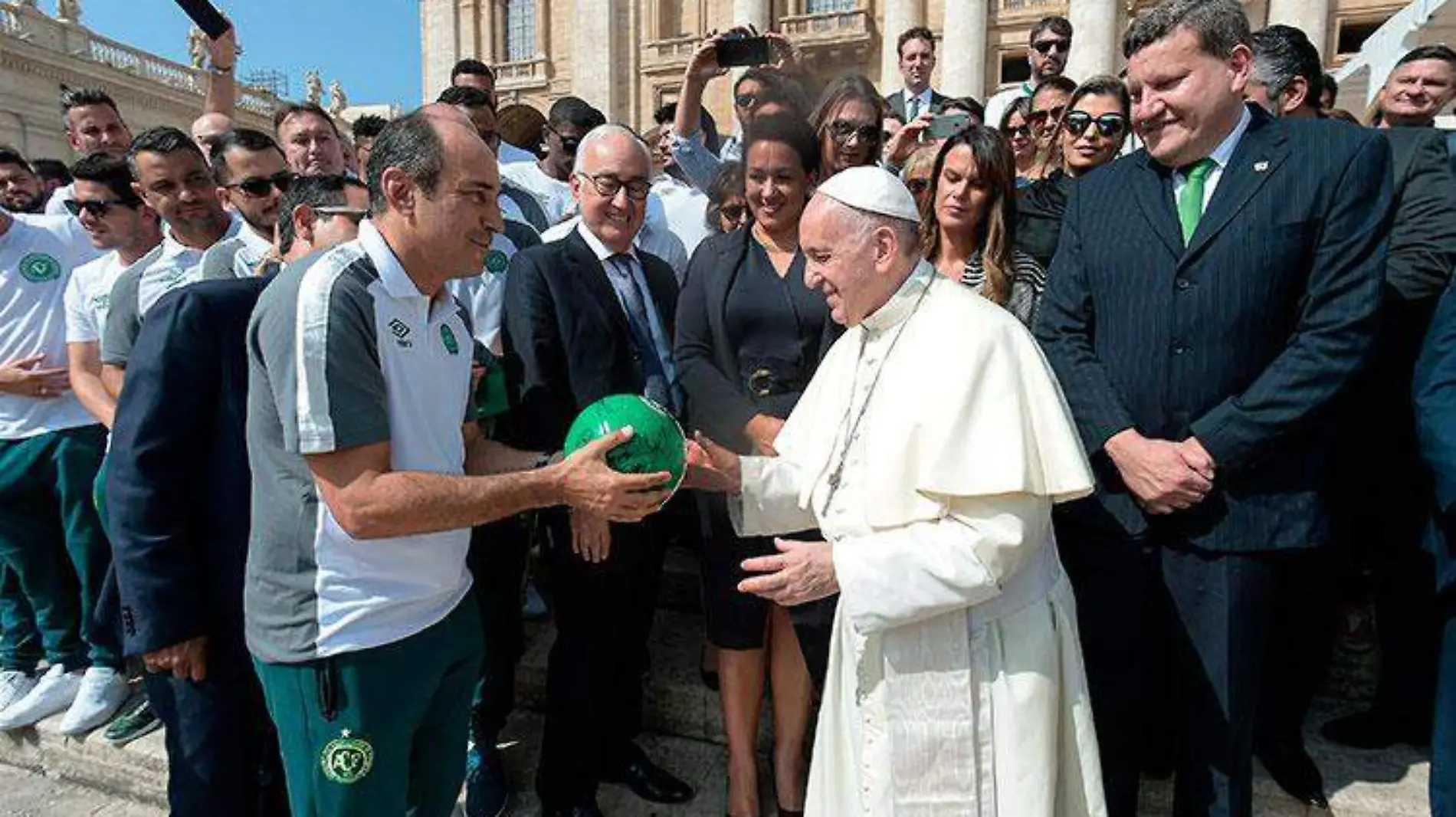 papafrancisco-chapecoense4