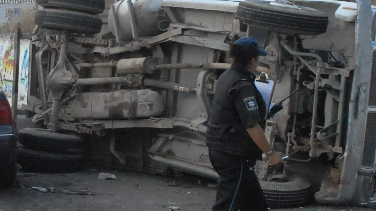 CAMION