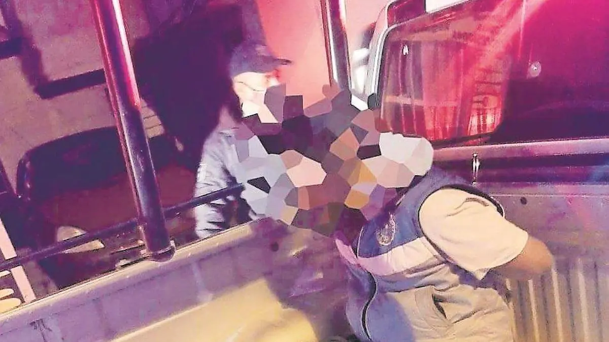 Intruso_CMYK