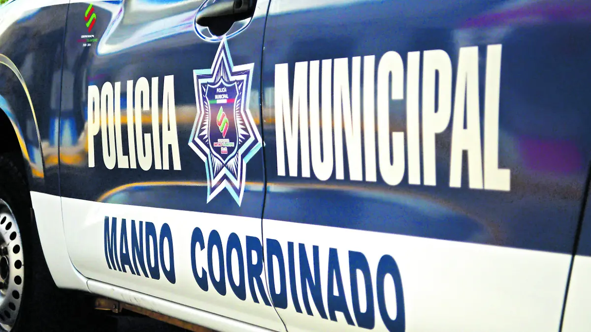 3  POLICIAS _ JAFET TERRAZAS_CMYK