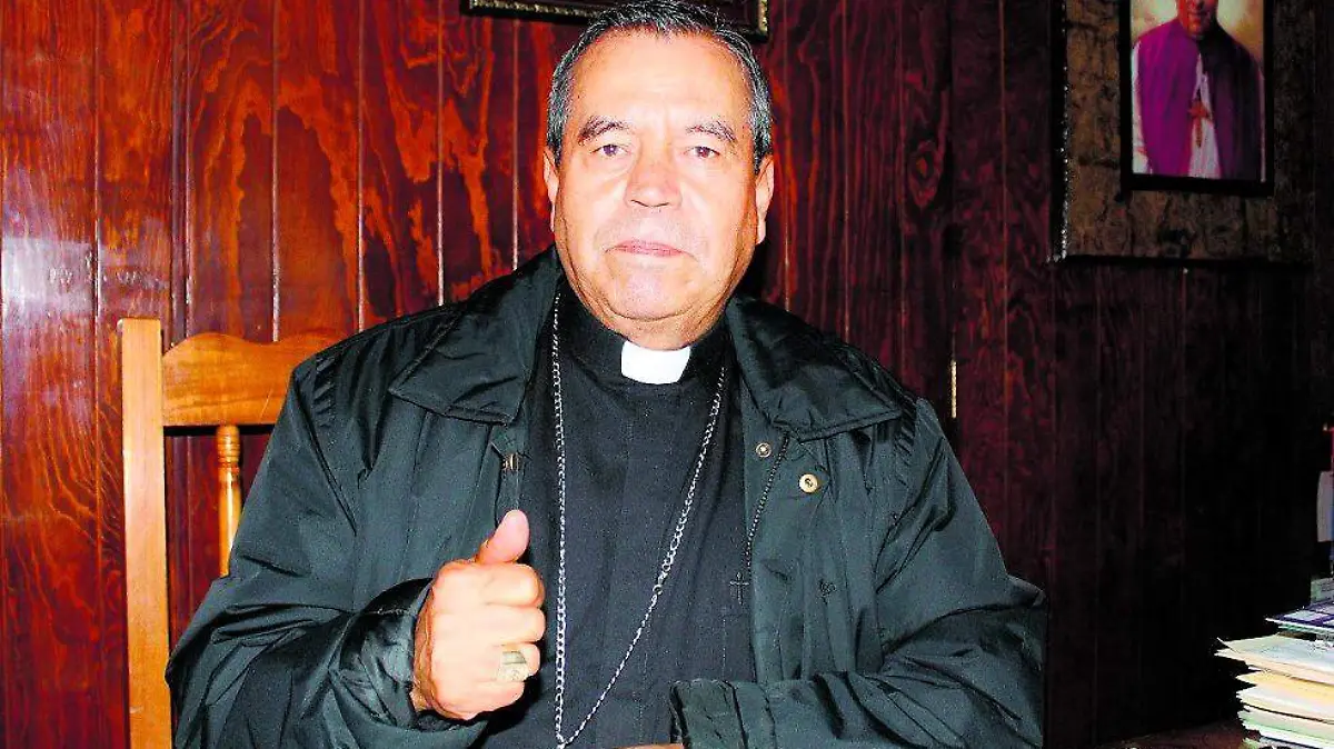 MIGRANTES ARZOBISPO (1)