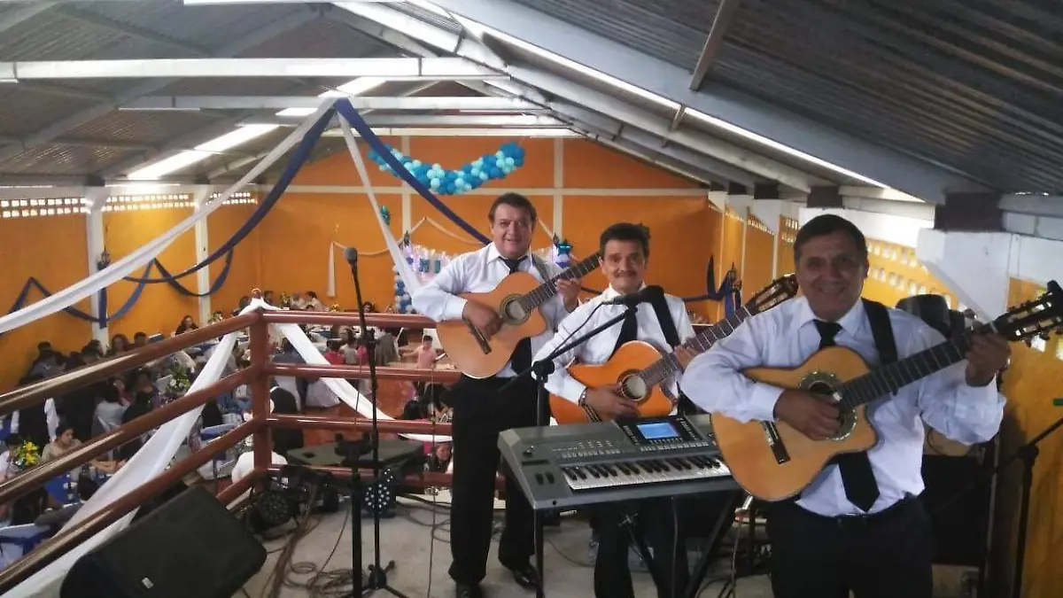 MUSICOS 1