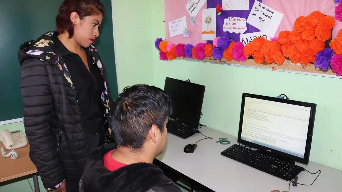VACUNACIÓN PARA TRABAJADORES DE LA EDUCACIÓN (2)