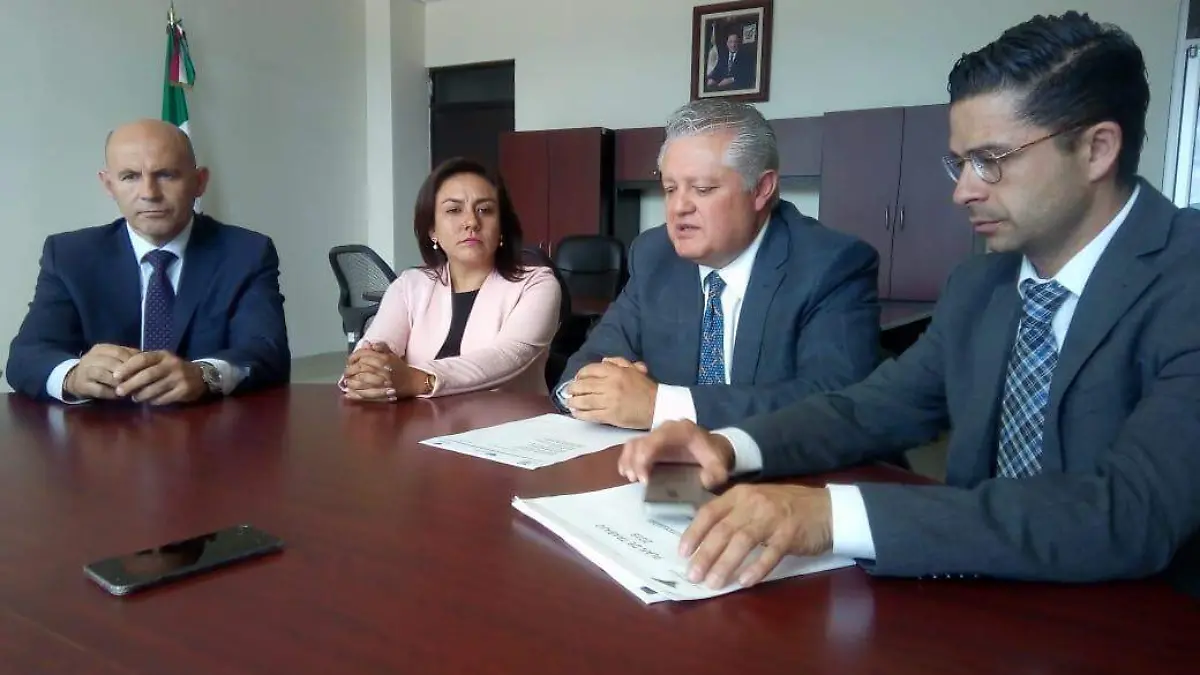 CAMBIO DE FUNCIONARIOS 2