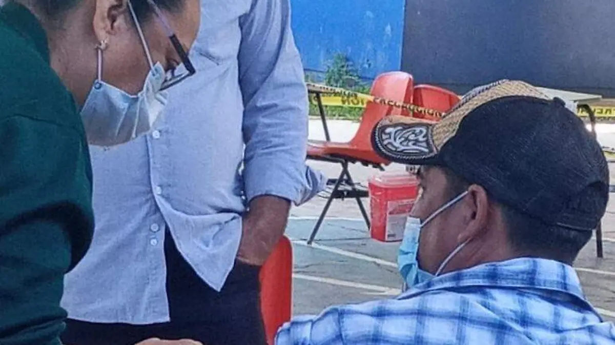 VACUNACIÓN TENANGO DE DORIA