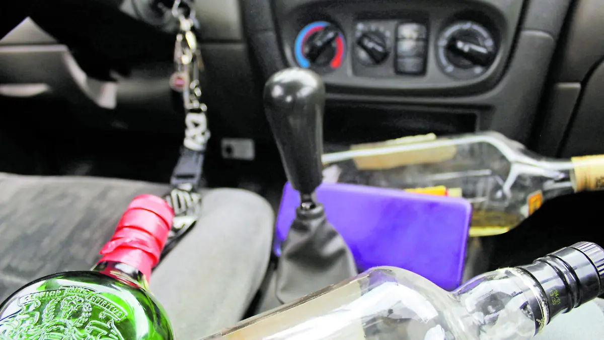 ALCOHOL _ JAFET TERRAZAS  3_CMYK
