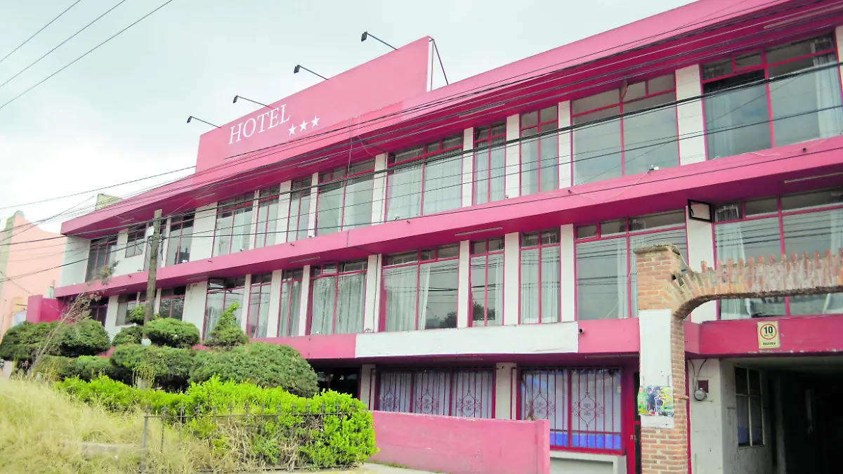 2  HOTELEROS _ JAFET TERRAZAS_CMYK