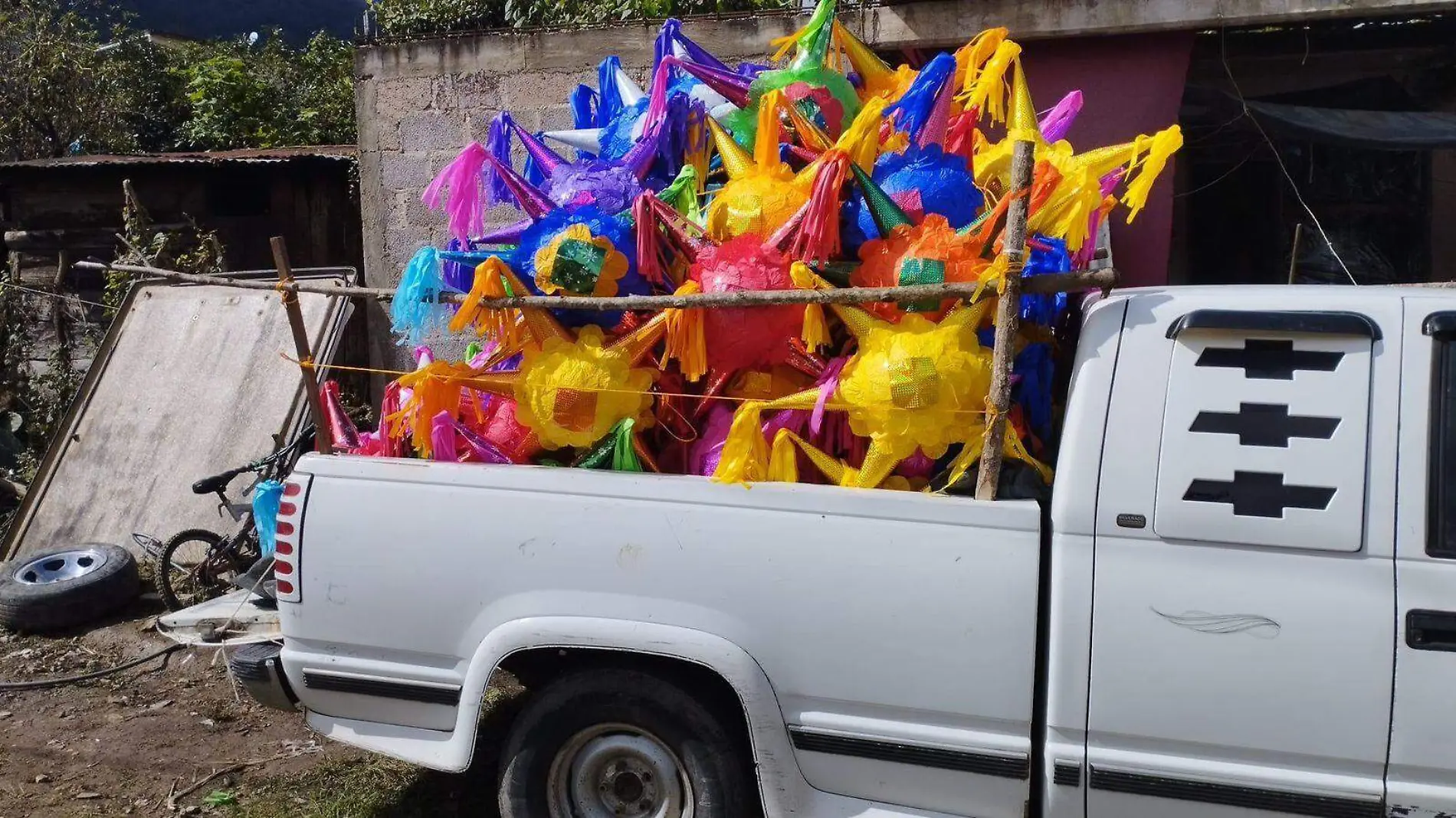 PIÑATAS