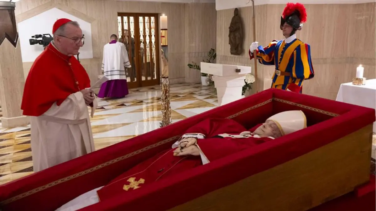 cadaver_del_papa_1