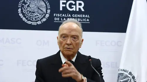 Alejandro Gertz . FGR. LAURA LOVERA (16)