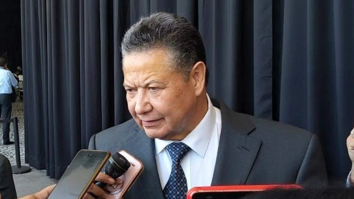 Julio Menchaca (5)