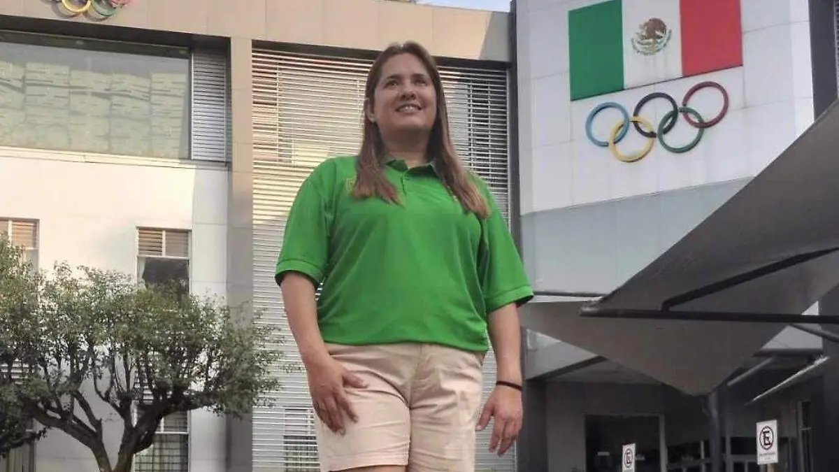 Entrenadora basquetbol