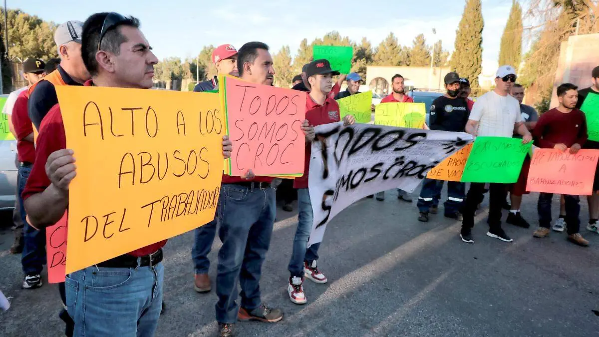 Protesta trabajadores tapas y tapones