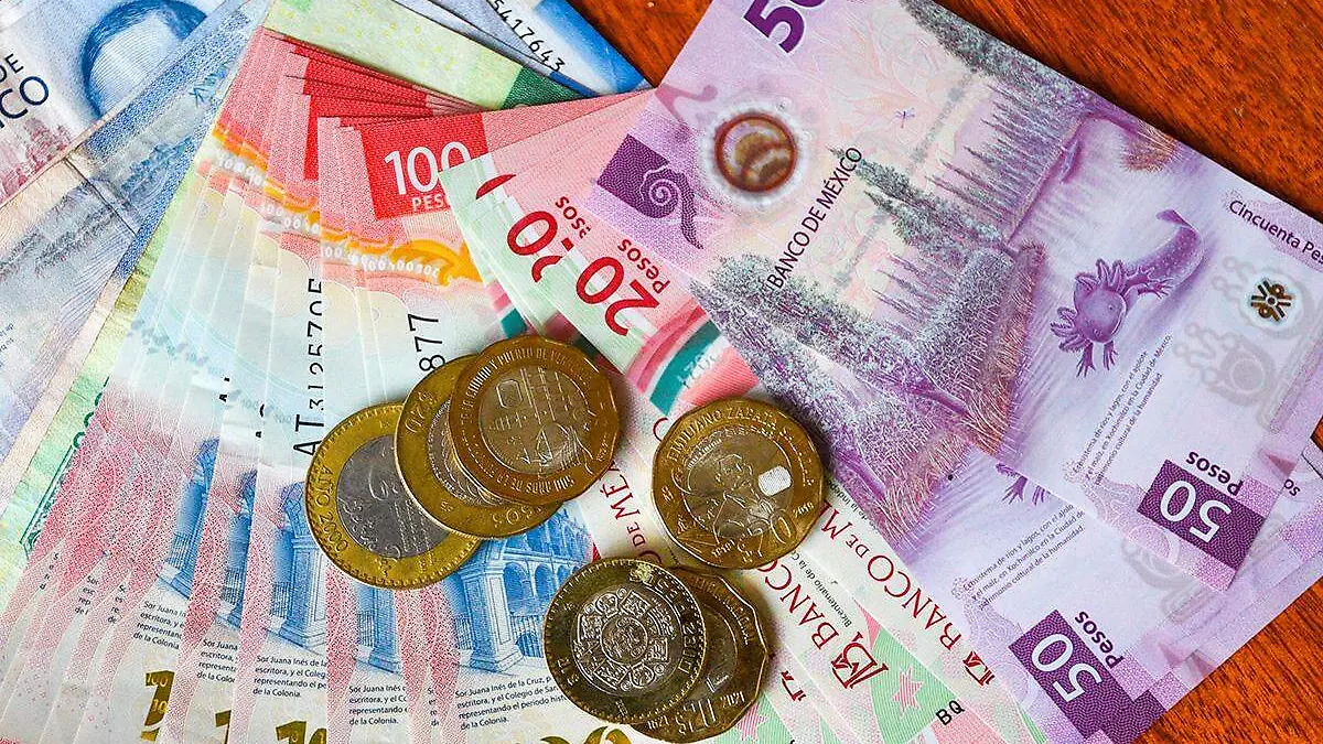 Monedas y billetes mexicanos