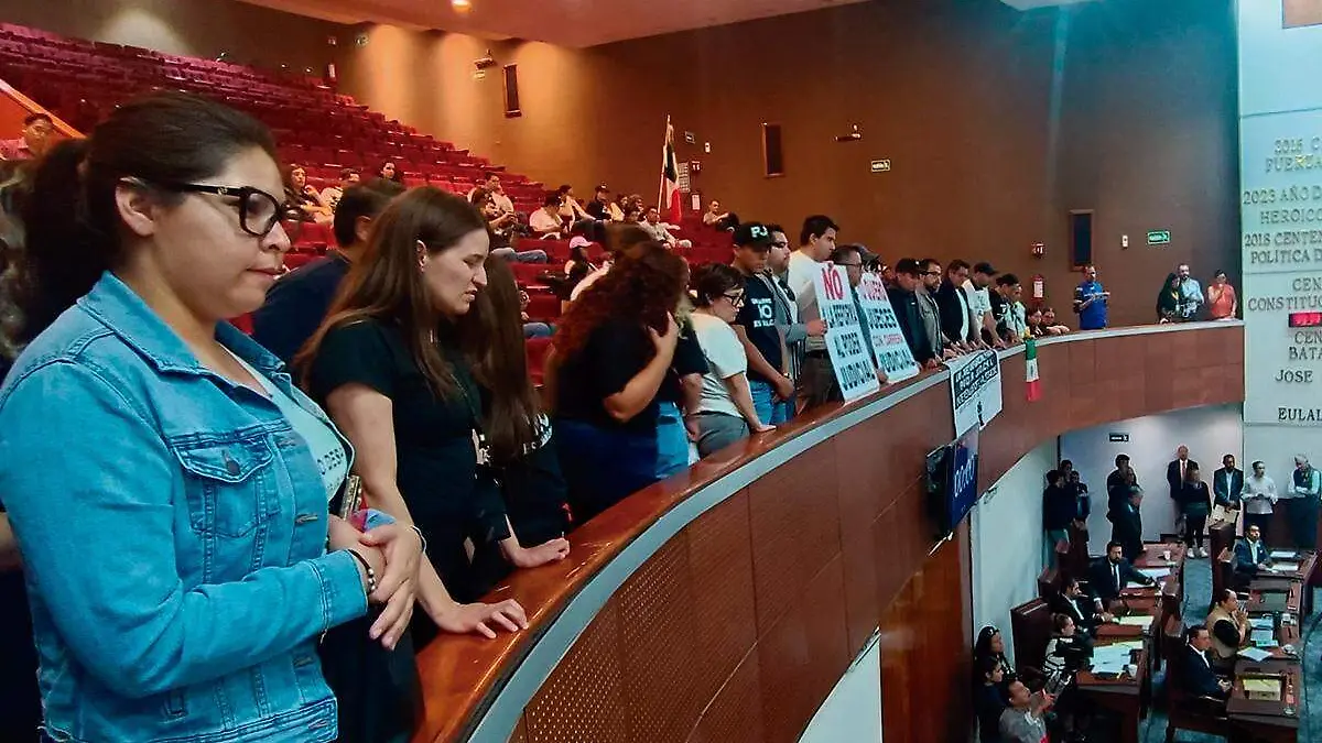 Receso sesión legislatura