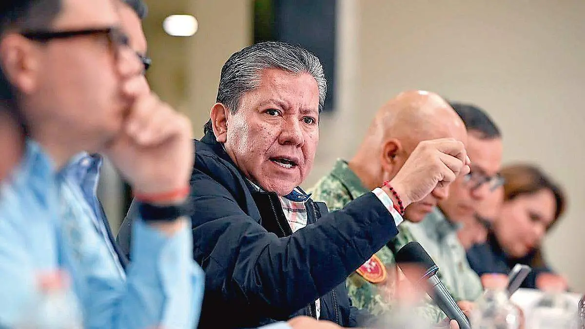 Reunión del Gobrenador con colectivos de búsqueda